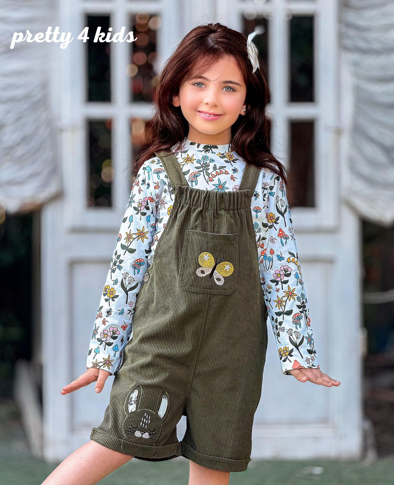 سالوبيت شورت قطيفه مضلع+توب ورد