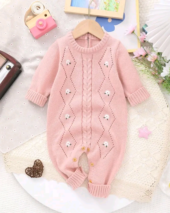 جانب سوت بناتي شي ان بتطريز ورد